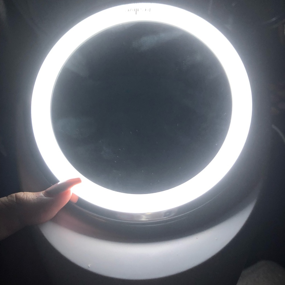 Light up mirror